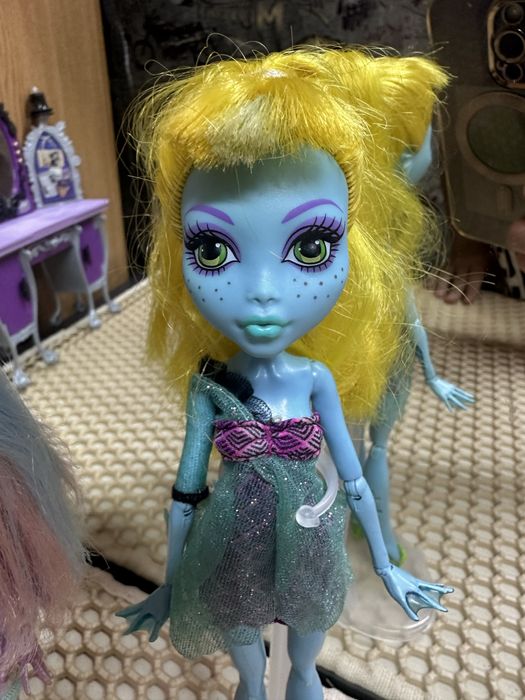 Продам кукол монстр хай!