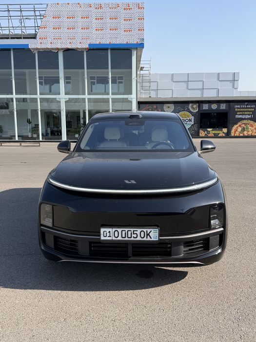 Li 9 sotiladi 700km probeg oq salon