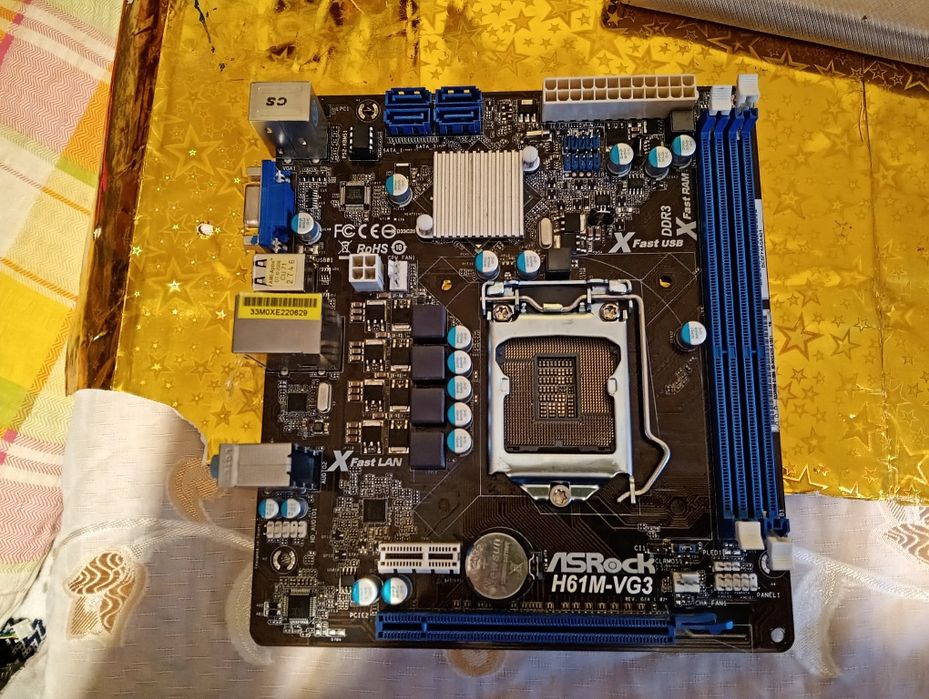 Vind placa de baza ASRock  H61M-VG3 perfecta functionala