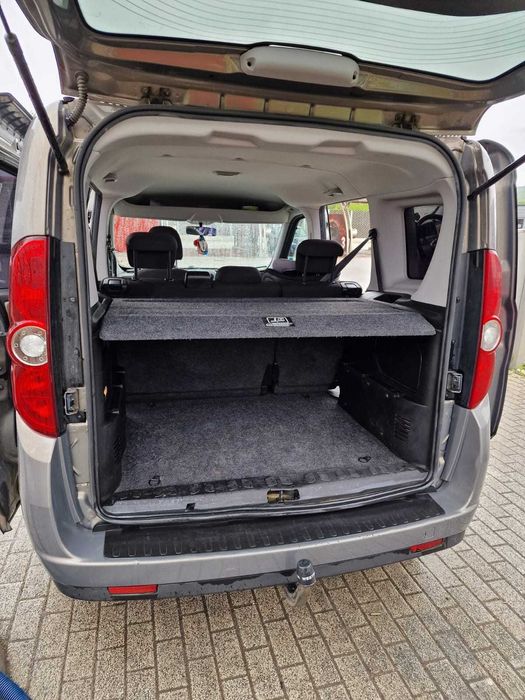 Opel combo  1.6 diesel  2012