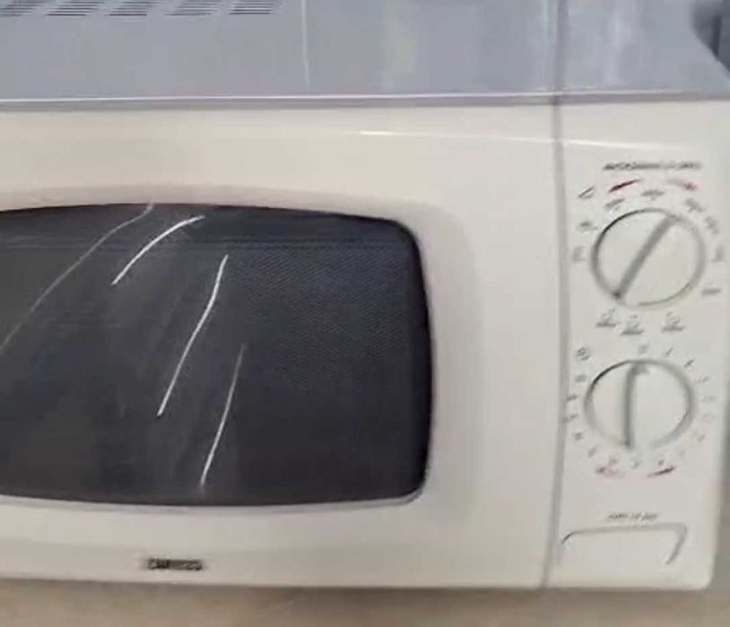 Продам микроволновку Zanussi