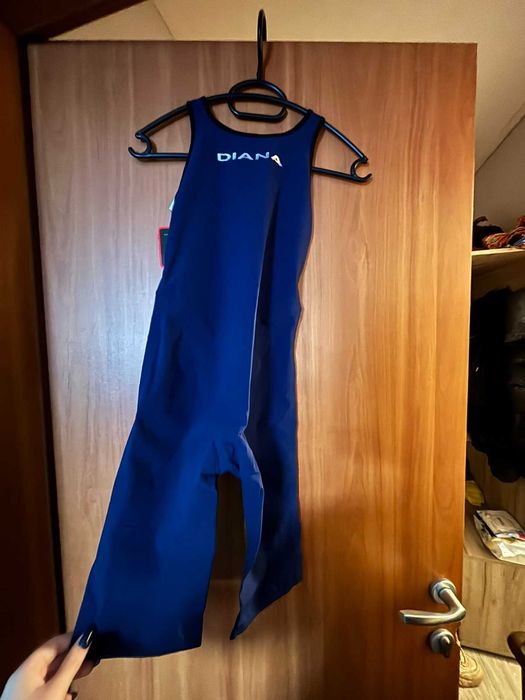 Професионален състезателен бански Diana - FINA Approved