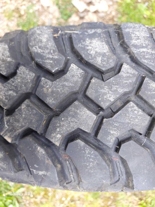 Vand cauciucuri cu jenti RADIAL TUBLESS M+S 195/80 R15