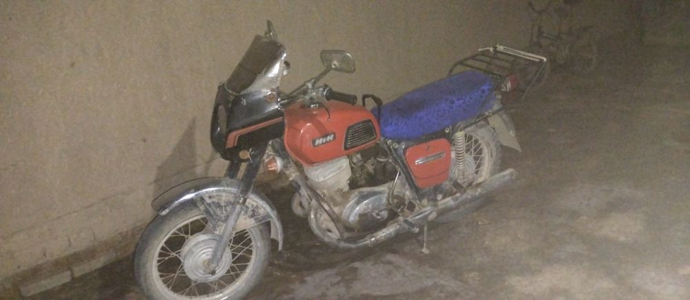 ИЖ Планета 4 сотилади