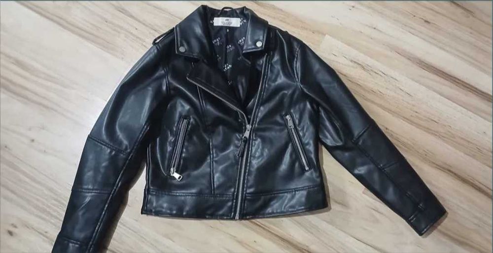 Doua geci/jachete H&M,pt fetita,mar 134-140,stare excelenta