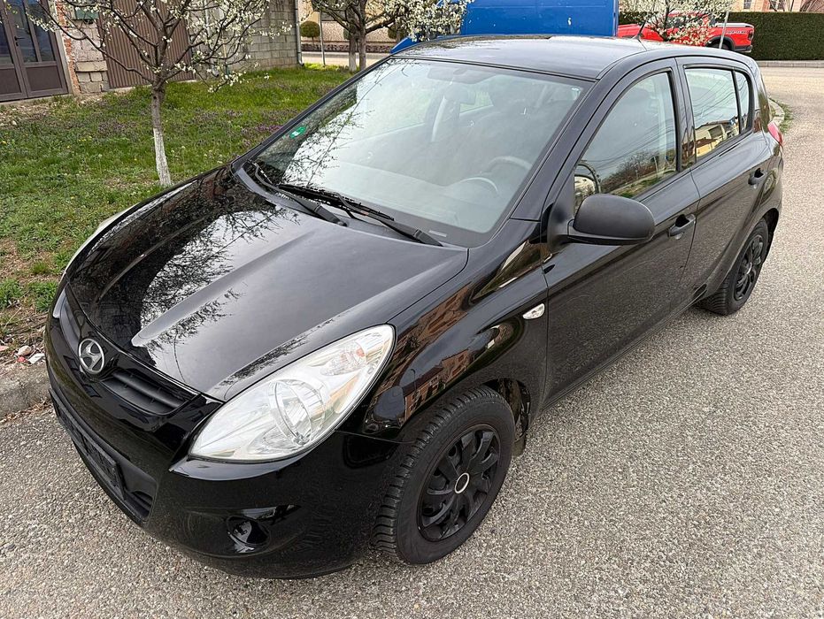 Hyundai i20 4 USI 08/2012 1.4 DIESEL 75 CP EURO5 CLIMATIZARE Adus acum