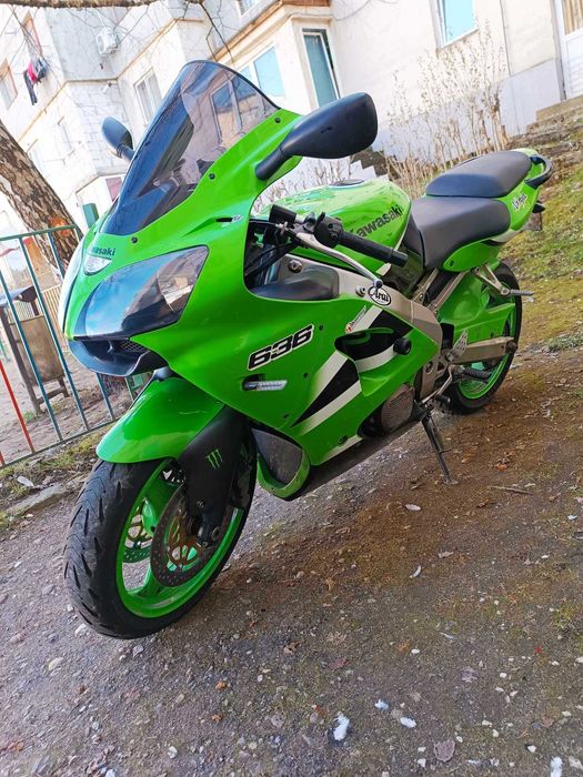 Kawasaki ninja 636 din 2002