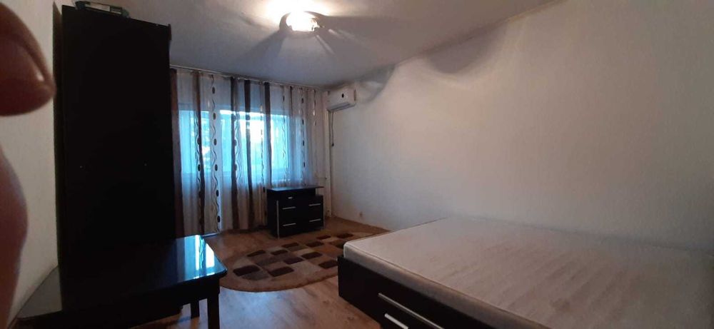 Direct proprietar ofer spre inchiriere garsoniera zona Politehnicii.