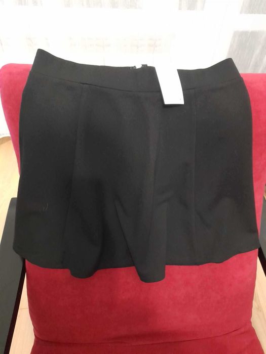 Нова елегантна  дамска пола Н&М М размер