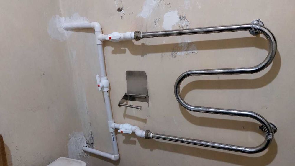 Uy sotiladi 1 xonali