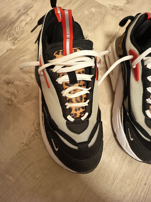Adidași Nike furyosa noi