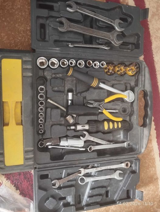 Набор ключей для автомобилей б/у