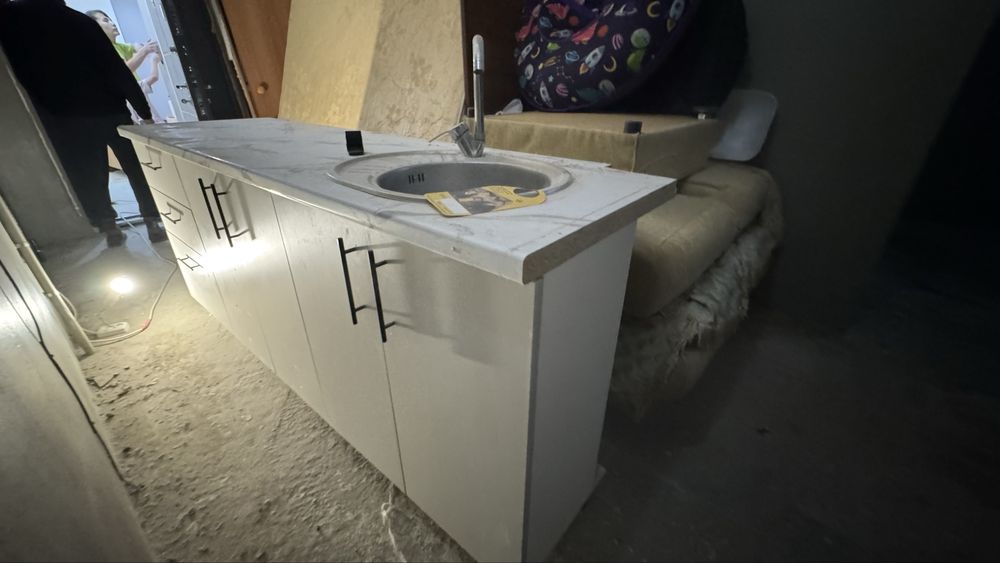 Продам кухонный гаргитур