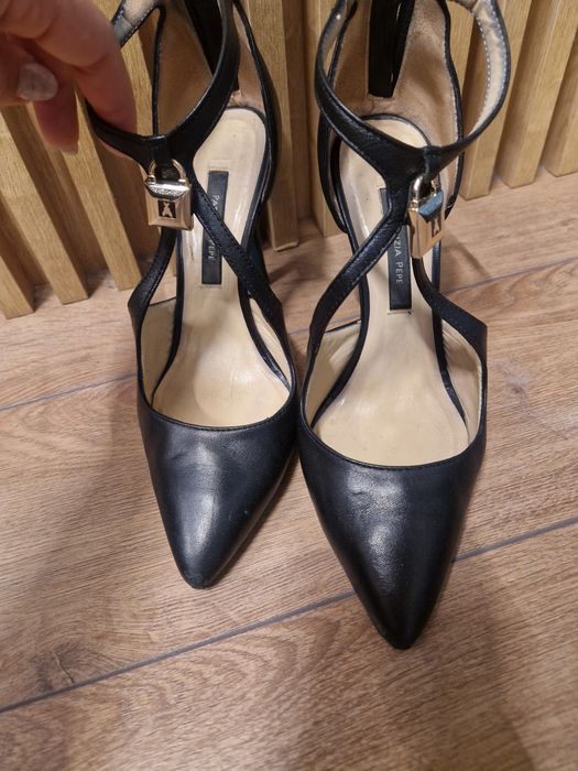 Черни обувки Patrizia Pepe 37,5номер