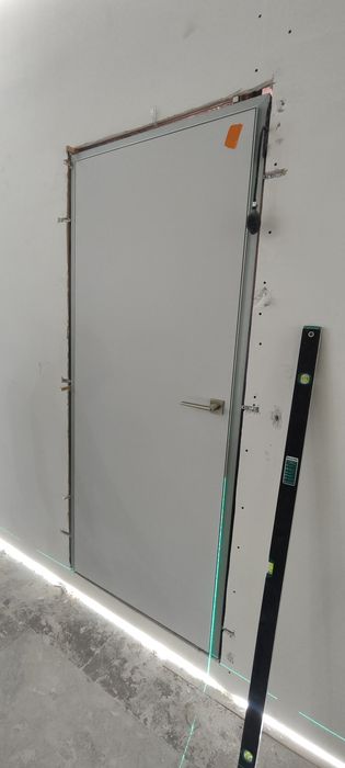 Установщик ДвЕрЕй.