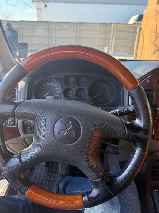Mitsubishi pajero 3,2 Did