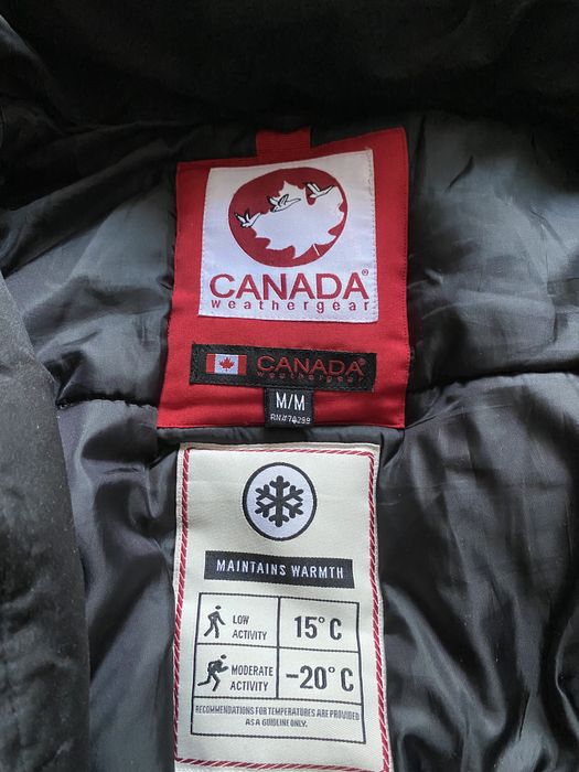 Geaca Canada weather gear maintains warmth with fur fax originala