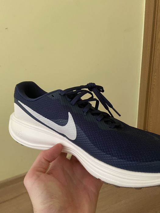 Спортни маратонки Nike Revolution 8. Чисто нови!
