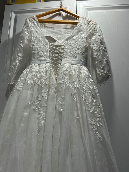 Свадебное платье