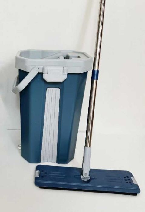 Комплект за почистване с плосък моп и кофа със система за изстискване