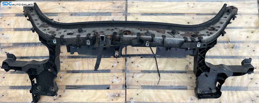 Trager Tragher Panou Frontal Calandru cu Suport Suporti Ochelar Far Faruri Renault Scenic 2 2003 - 2009 Cod 8200137496 8200137495 [L3486]
