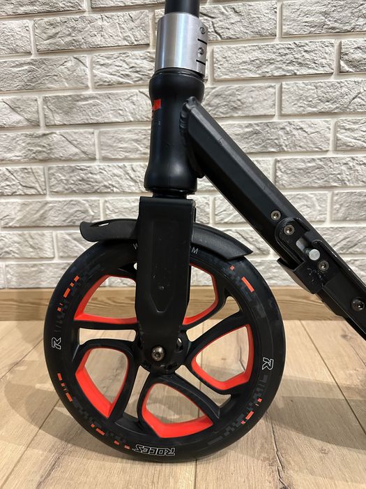 Самокат раскладной фирменный ROCES