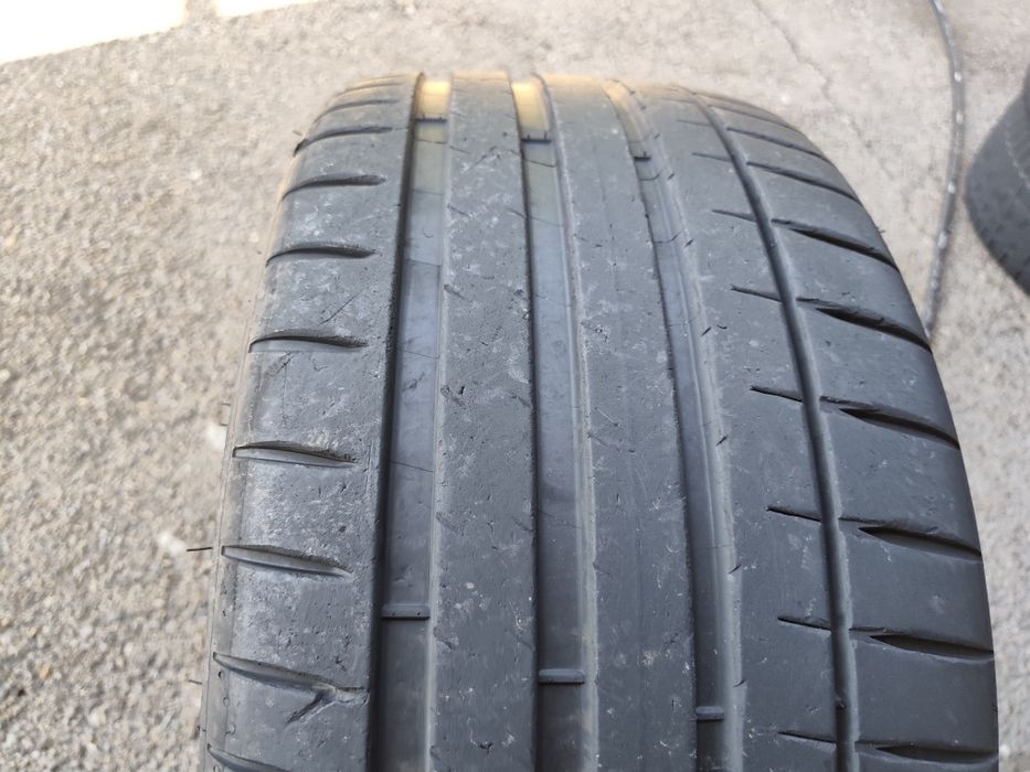 255/40/19" 1брой Michelin pilot sport 4s,dot0625,7mm