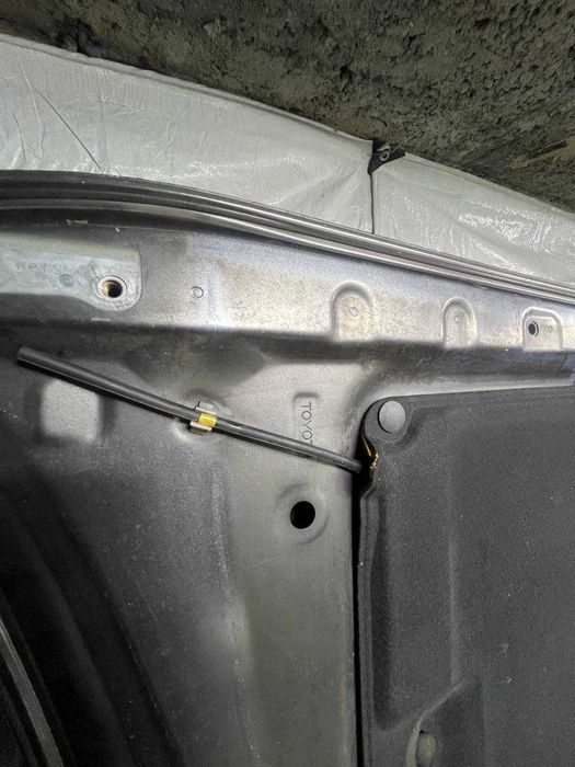 Капот на тойоту камри 50 европеец