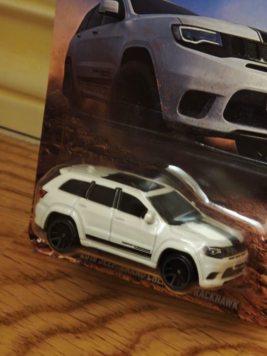 Jeep Grand Cherokee SRT Hot Wheels Silver Series