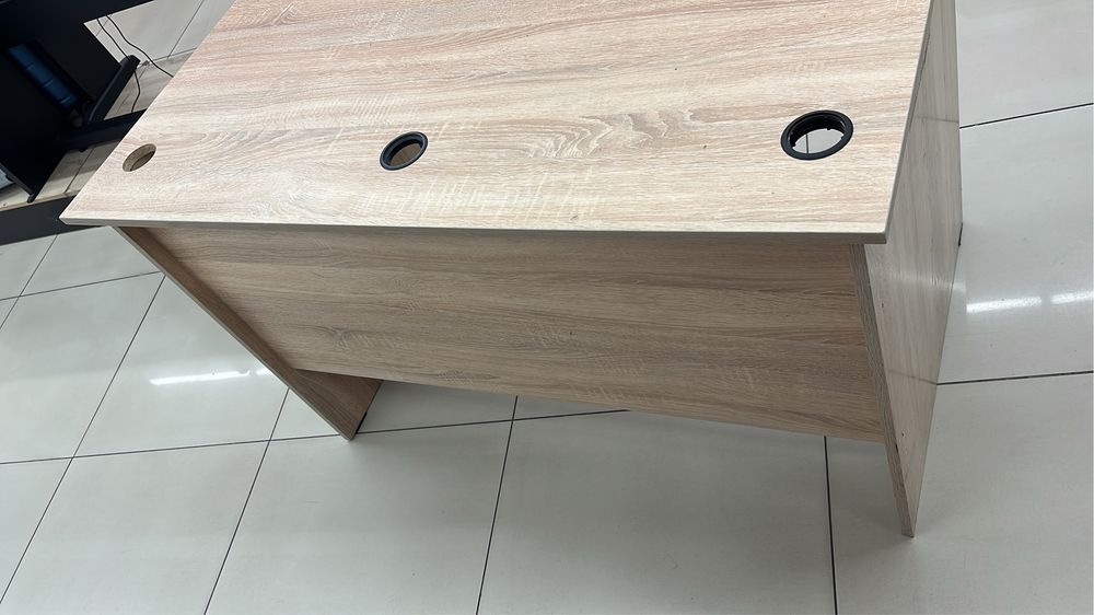 Стол рабочий ЛДСП 1200х700