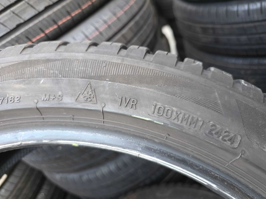 2бр Всесезонни гуми 235 45 20 - Bridgestone - DOT 2024