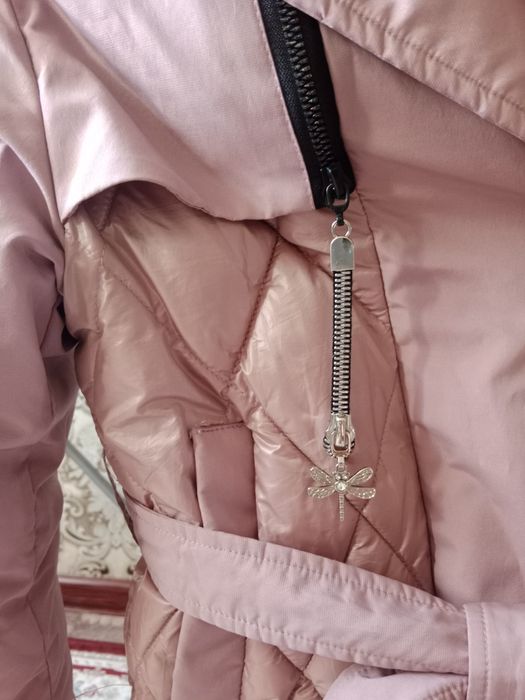 Куртка на девочку 7000