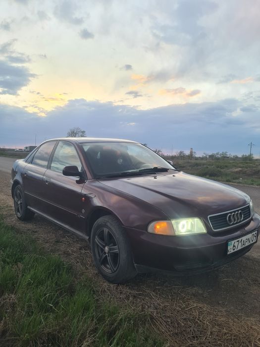 Продаю Ауди а4 1996г.в.