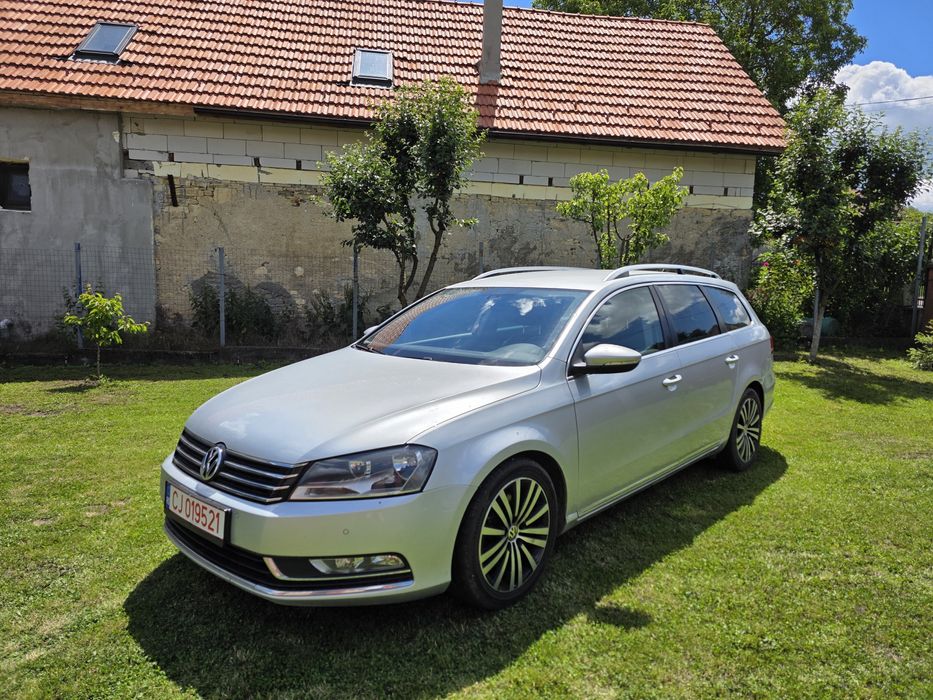 VOLKSWAGEN Passat 2012