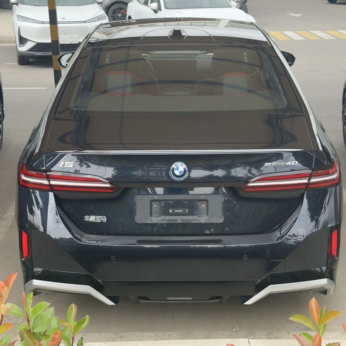 BMW i5 edrive40 full