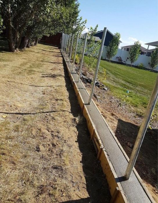 Vand si fac garduri din plasa bordurata