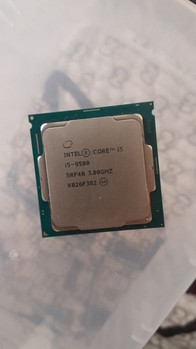 Процессор Core i5 9500