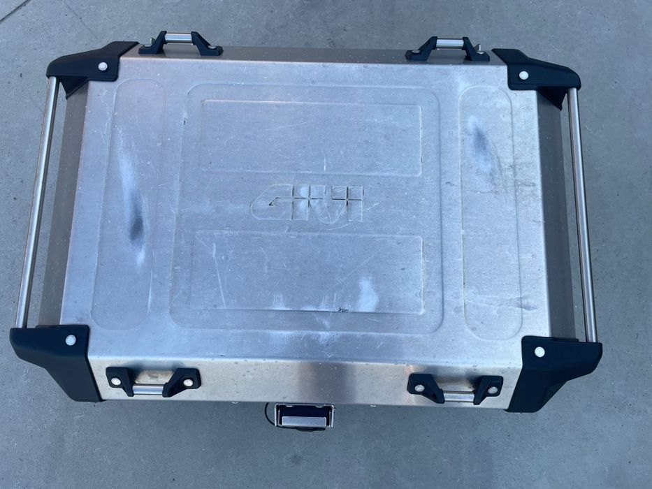 Top box Givi trekker outback 58l profesionala