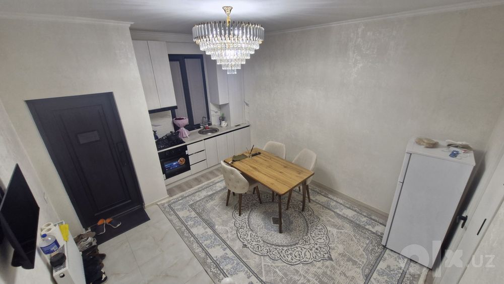 3 комн Townhouse. метро  Буюк Ипак Йули