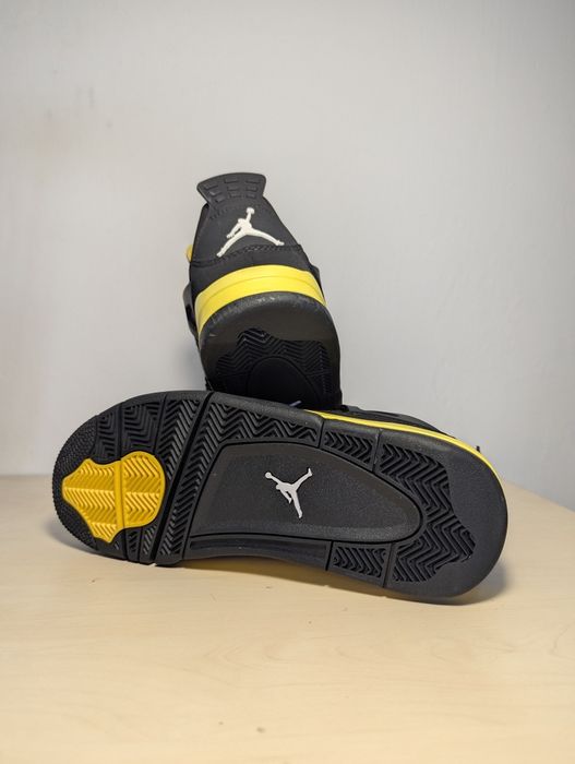 Jordan 4 Yellow Thunder