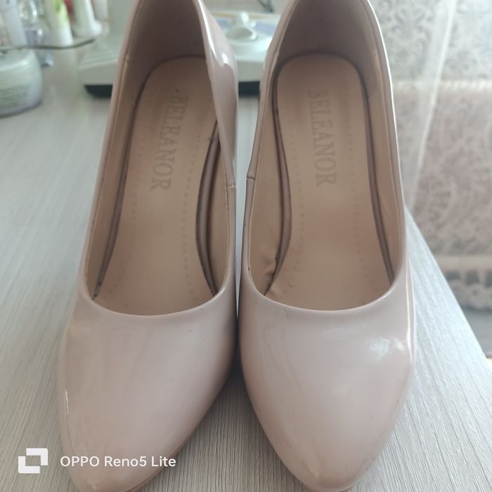 Продам,туфли женские