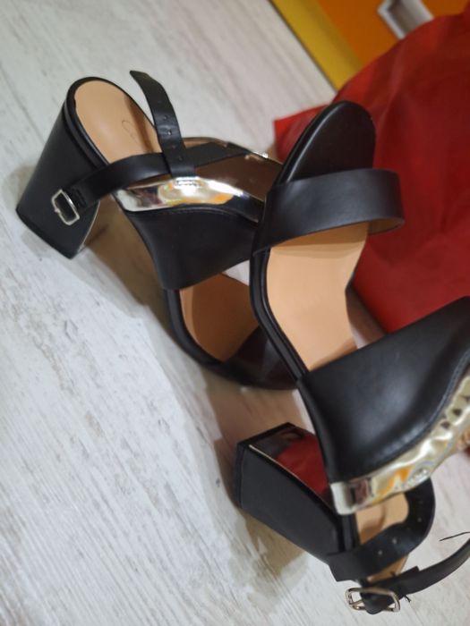 Дамски обувки-токчета.Номер-37