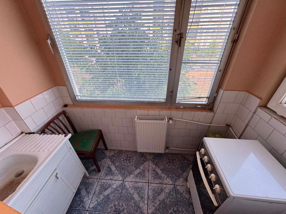 Dau în chirie apartament cu 2 camere