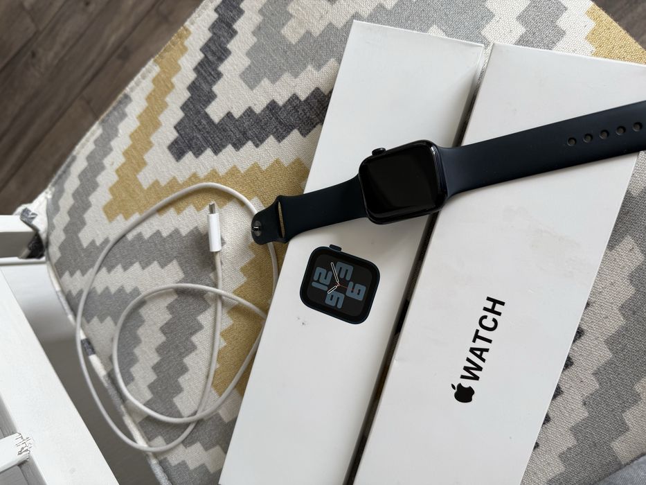 apple watch SE 2 gen2 44mm 100%