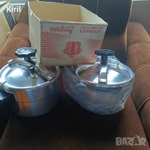 Два броя тенджери под налягане -4,5 литра и 6 литра