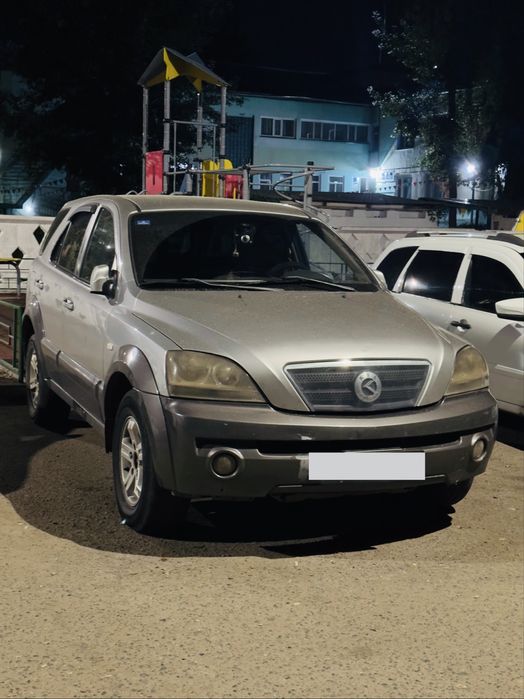 Обменяю Kia Sorento 2002 на Mitsubishi montero/pajero не позднее 2000г