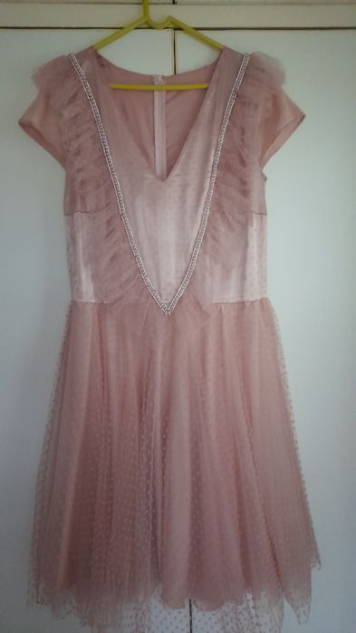 Rochie de tul roz cu bulinute
