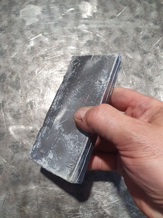 Vând plumb, 150x70x20