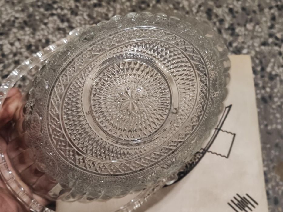 Стъклена кошница бонбониера