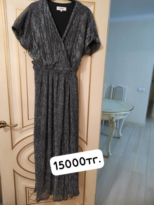 Продам женские платья 50-52